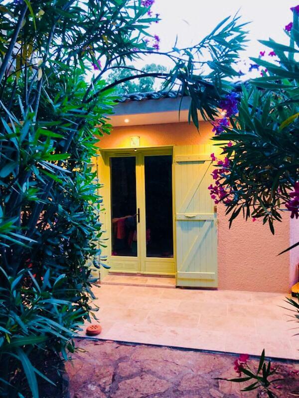 Mazet « Domaine De La Pinede » Apartamento Le Lavandou Exterior foto